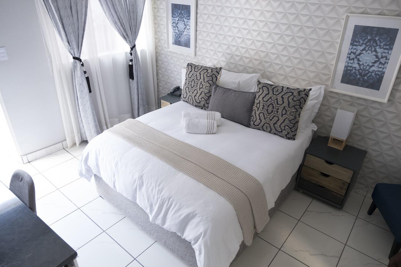 Comfort Guest House พริทอเรีย ภายนอก รูปภาพ
